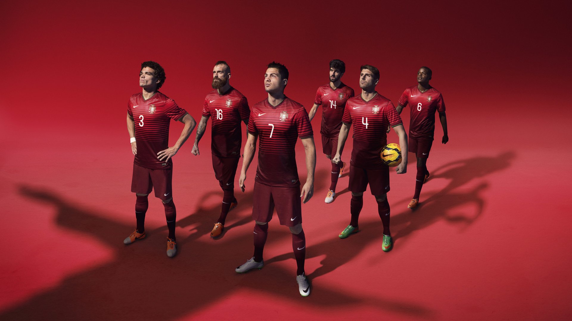 “历史上的今天：那些不容错过的经典瞬间”，最经典的历史